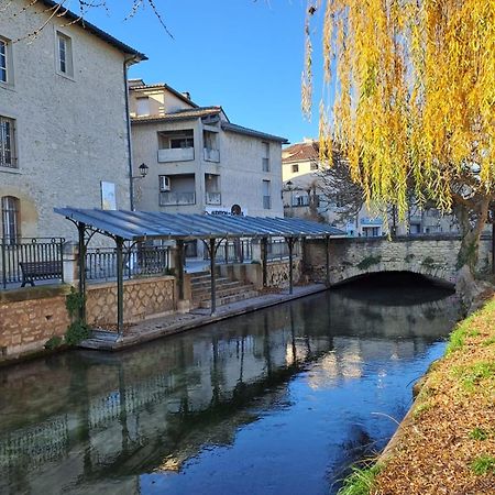 Le Nid De Marius Daire LʼIsle-sur-la-Sorgue Dış mekan fotoğraf